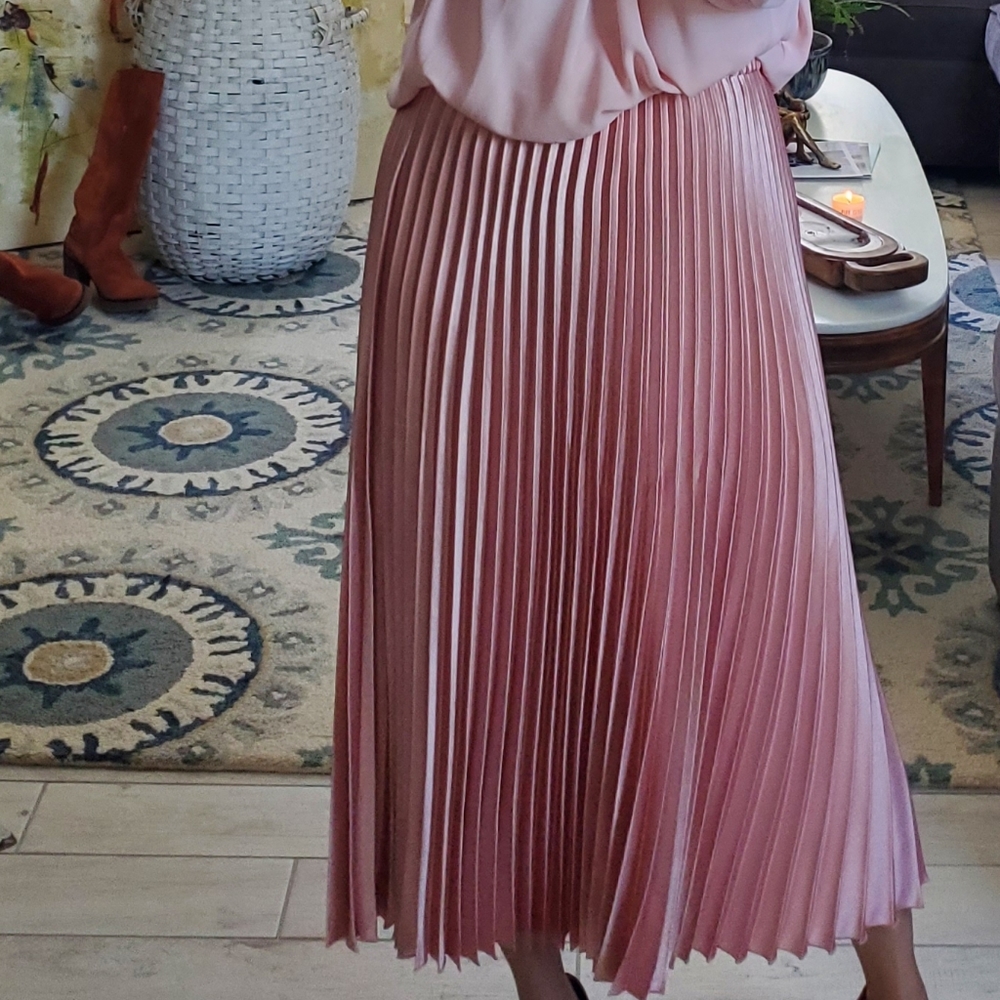 Anne Klein Pleated Devonshire Midi Skirt